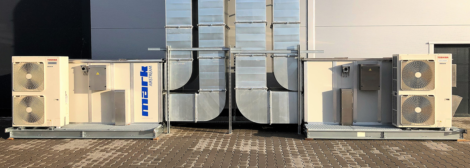 Twee Mark Airstream WTW units met geïntegreerde warmtepomp