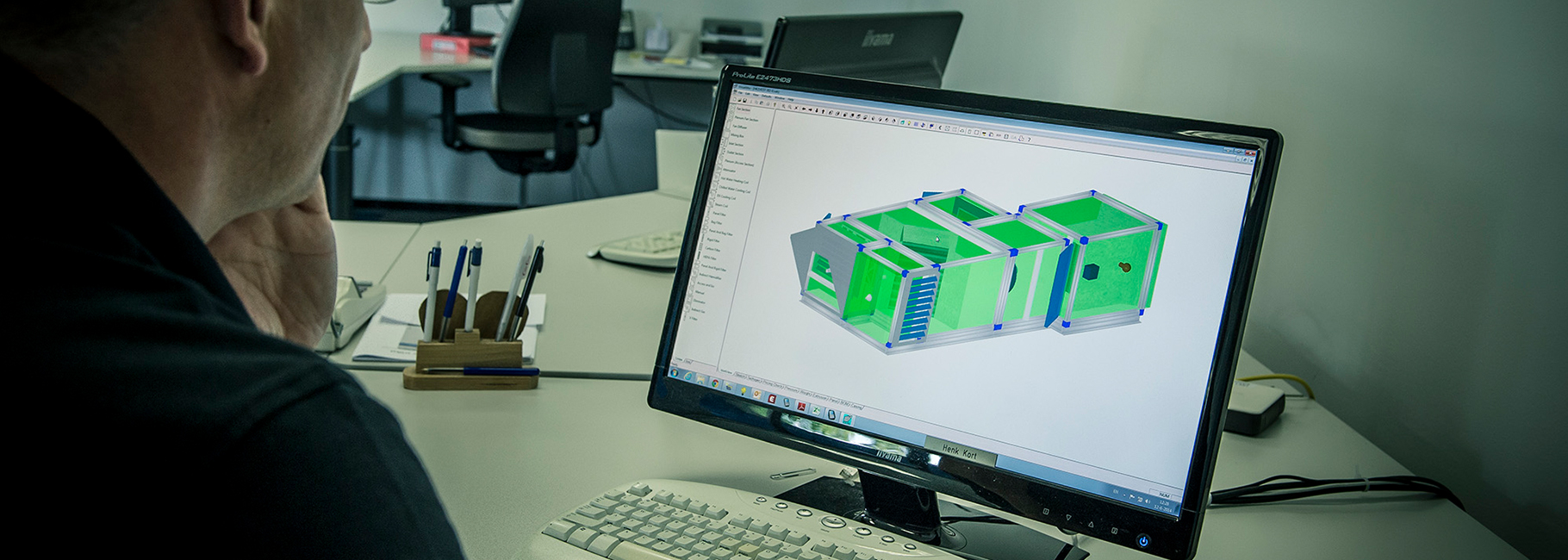 Beeldscherm met configuratie van een luchtbehandelingskast